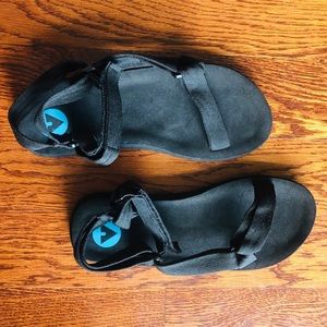 💎SALE: 3 for $20, 5 for $25!!! NWOT sandals